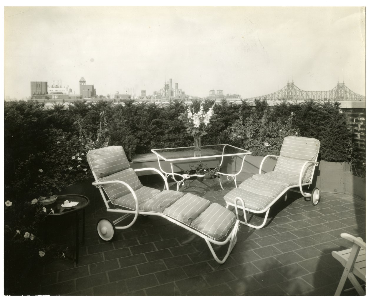 Mrs Alice Woodward Reinhardt, 400 E 52nd St, Nowy Jork, USA, ok. 1905-40 (zdjęcie żelatynowo-srebrowe) autorstwa Jessie Tarbox Beals