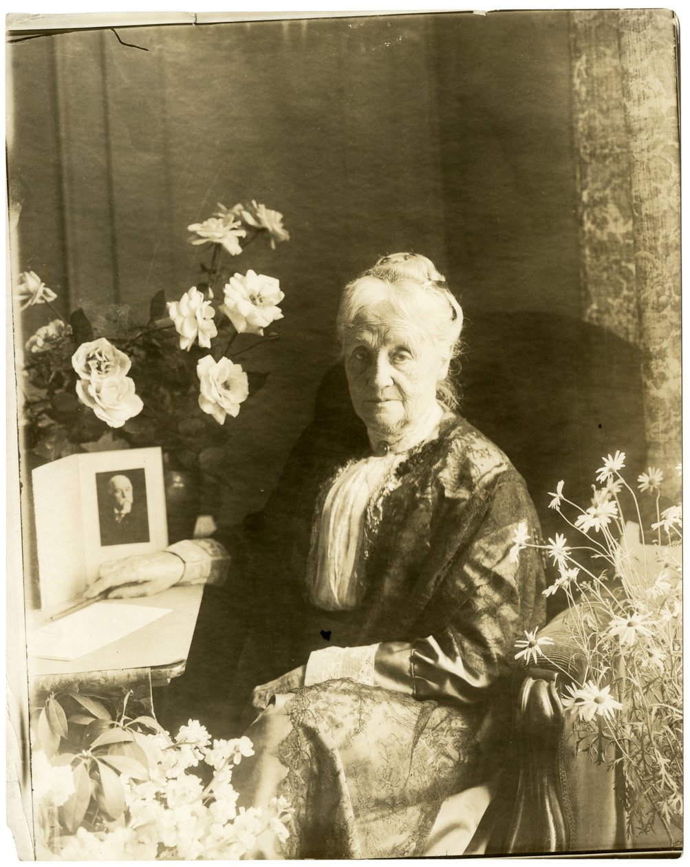 Pani Greenwich Horne ?, ok.1905-40 (zdjęcie żelatynowo-srebrowe) autorstwa Jessie Tarbox Beals