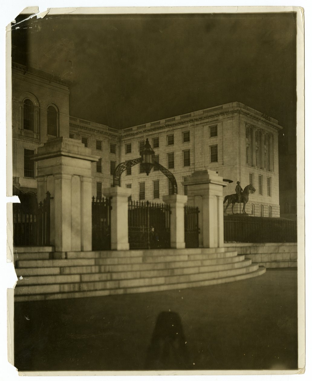 State House, Boston, USA, ok.1902-10 (zdjęcie żelatynowo-srebrowe) autorstwa Jessie Tarbox Beals