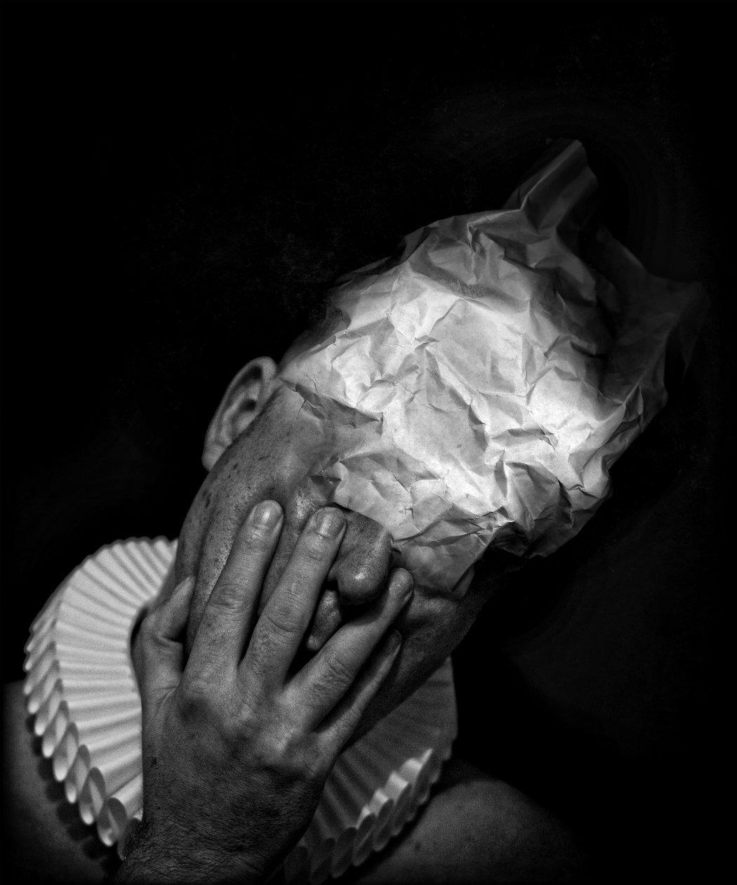 Śmierć klauna (seria), 2014 (sztuka cyfrowa fotografii) autorstwa Johan Lilja