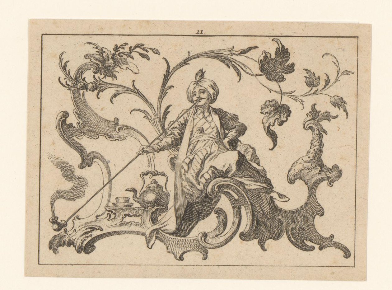 Palacz fajki w turbanie siedzący na rokokowej ozdobie, obok dzbanek, filiżanka i spodek Palacze na ornamentie rokoko (tytuł serii) autorstwa Johann Esaias Nilson