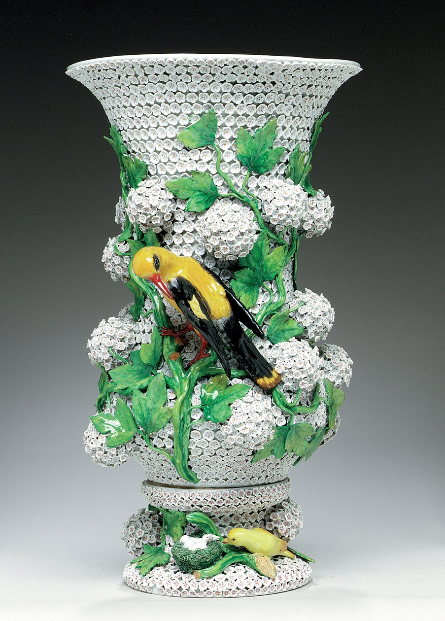 Wazon na śnieżki miśnieńskie, połowa do końca XIX wieku (porcelana) autorstwa Johann Joachim (after) Kändler