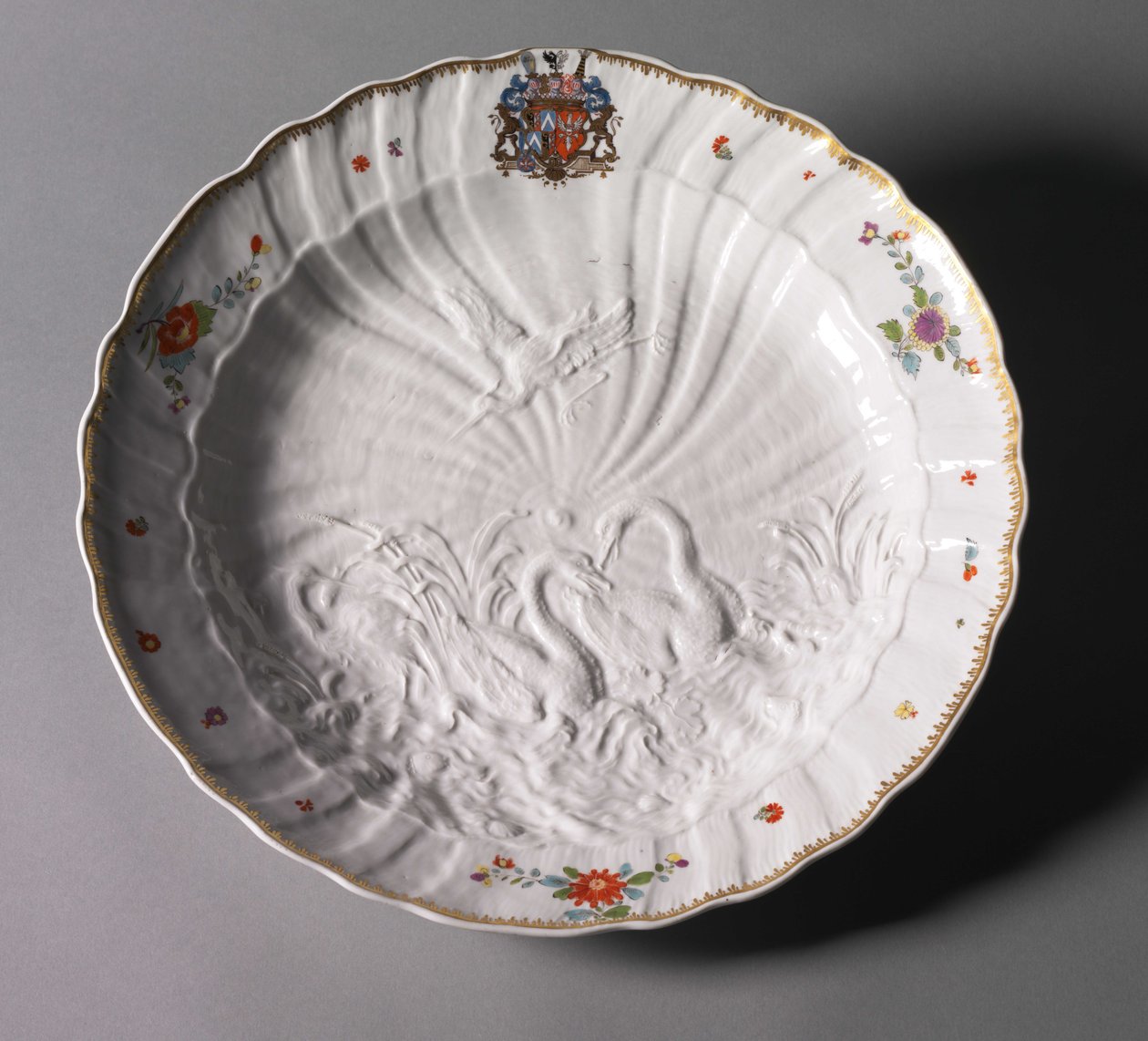 Talerz Swan Service, fabryka porcelany w Miśni, Niemcy, ok. 1737-1741 (porcelana) autorstwa Johann Joachim (after) Kändler