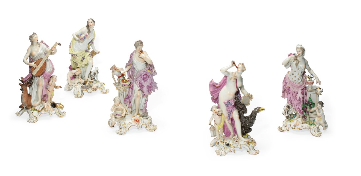 Pięć figur miśnieńskich symbolizujących zmysły, ok. 1765 (porcelana) autorstwa Johann Joachim Kaendler