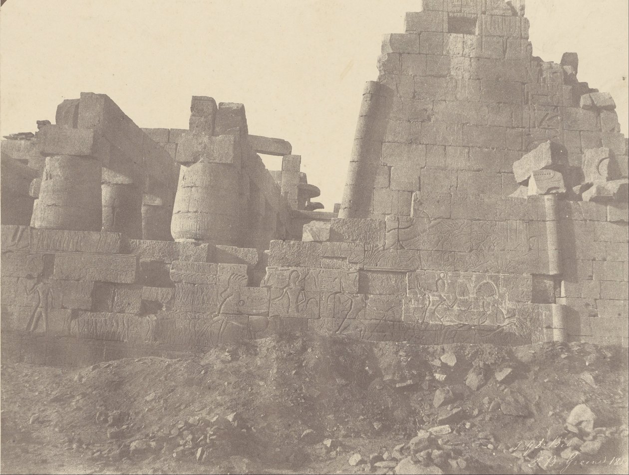 (Karnac, Hypostyle Hall, Północna Ściana, Zewnętrzna Ściana, Nr 1 bis) autorstwa John Beasly Greene