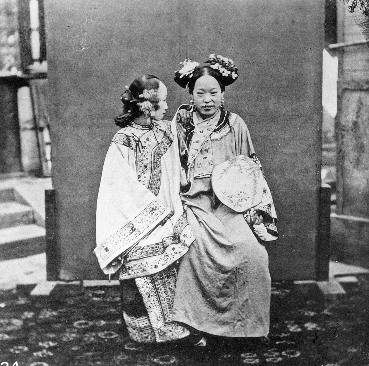 Kobiety mandżurskie, ok. 1867-72 autorstwa John Thomson
