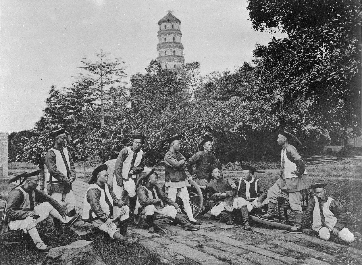Gwardia rdzenna Sir DB Robertsona, konsulat brytyjski, kanton, 1872 r autorstwa John Thomson