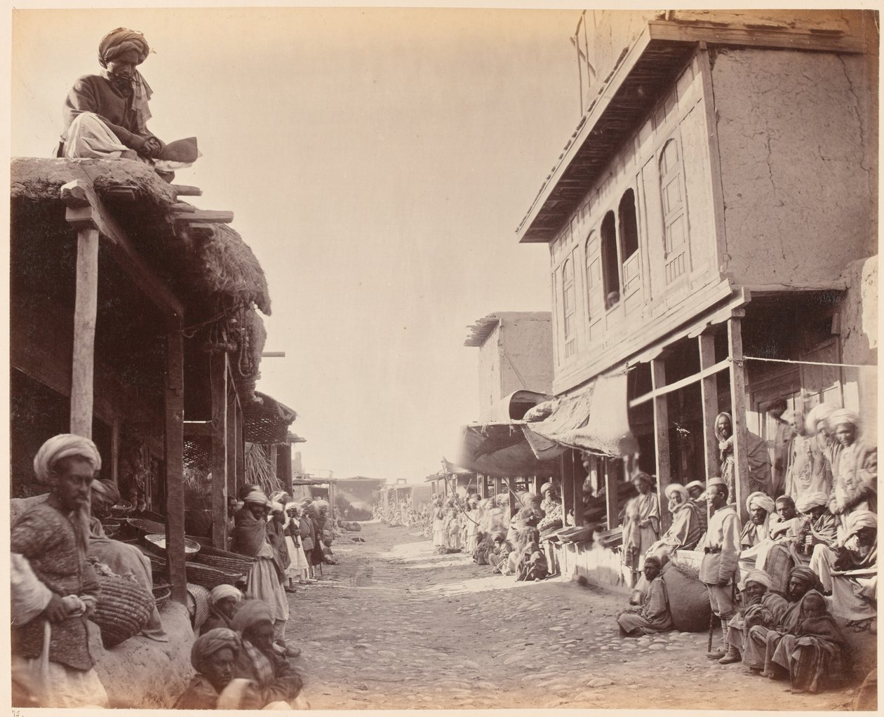Scena uliczna, Dżalalabad 1879 autorstwa John Burke