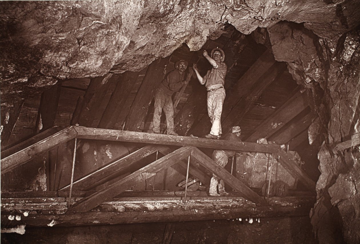 The Bridge, kopalnia East Pool, ilustracja z „Mongst mines and miners, or Underground Scenes by Flash-Light” J.C. Burrowsa i Williama Thomasa, pub. 1893 (zdjęcie w sepii) autorstwa John Charles Burrow