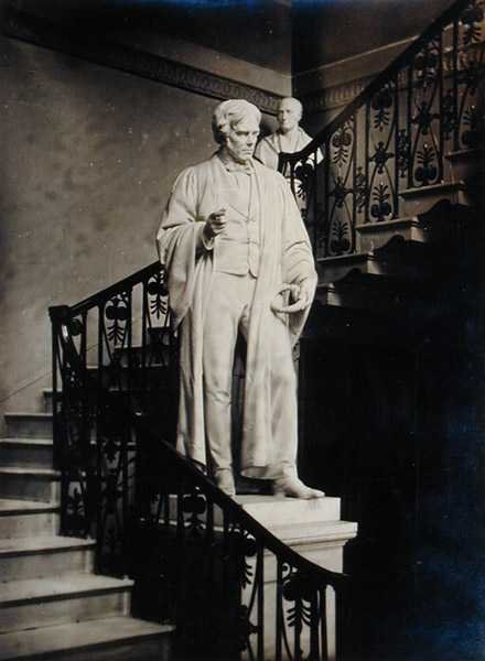 Michael Faraday (1791-1867) (marmur) autorstwa John Henry Foley