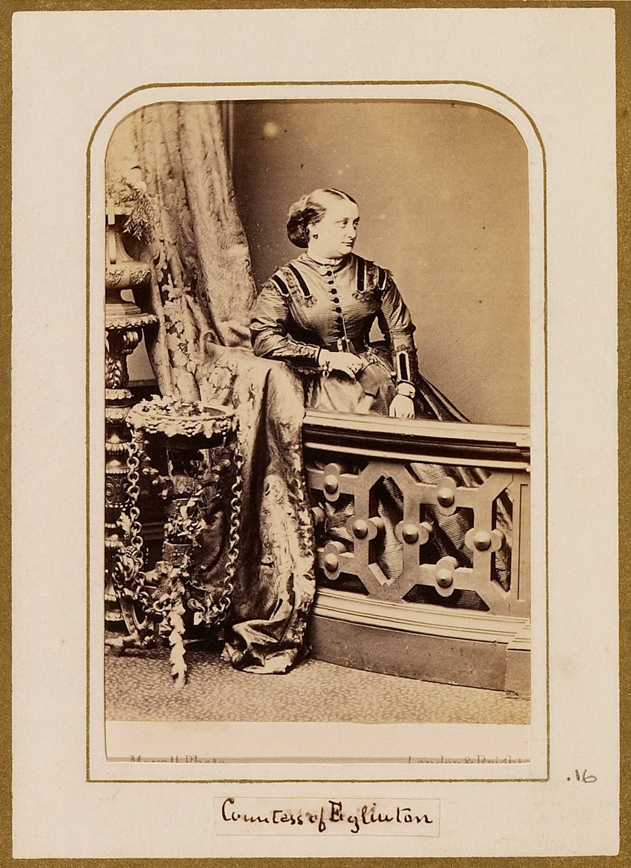 Hrabina Eglinton autorstwa John Jabez Edwin Mayall