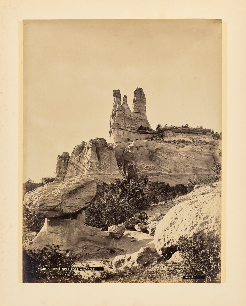 Kościół Nawahów w pobliżu Fort Wingate autorstwa John K. Hillers