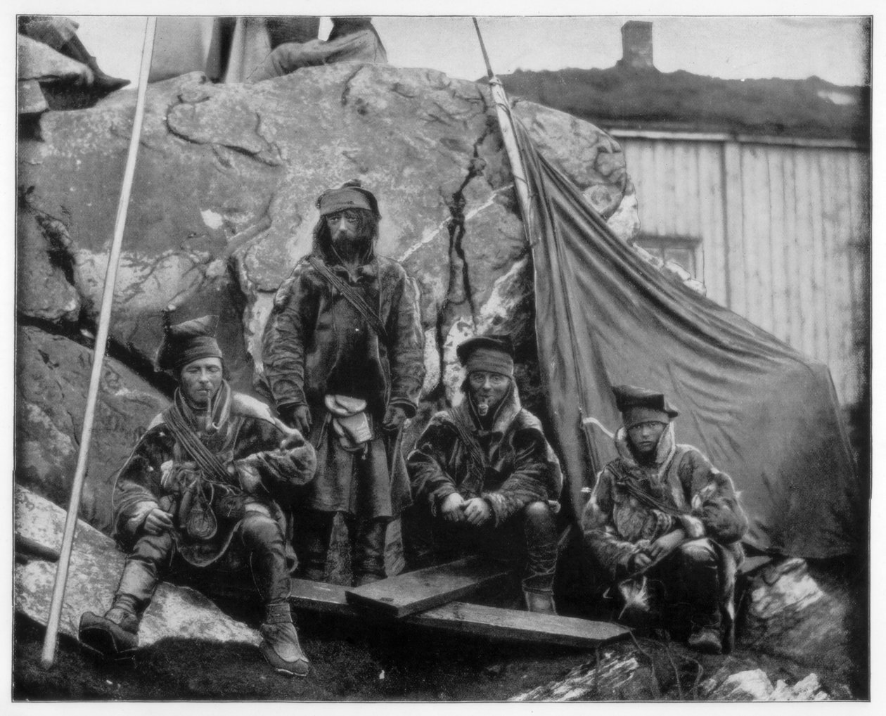 Grupa Lapończyków, Norwegia, koniec XIX wieku autorstwa John L. Stoddard