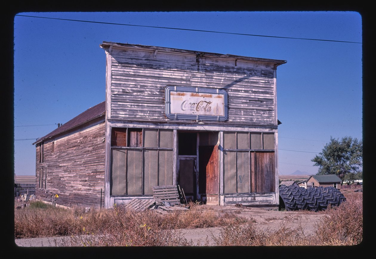 Opuszczona kawiarnia, Joplin, Montana, USA autorstwa John Margolies