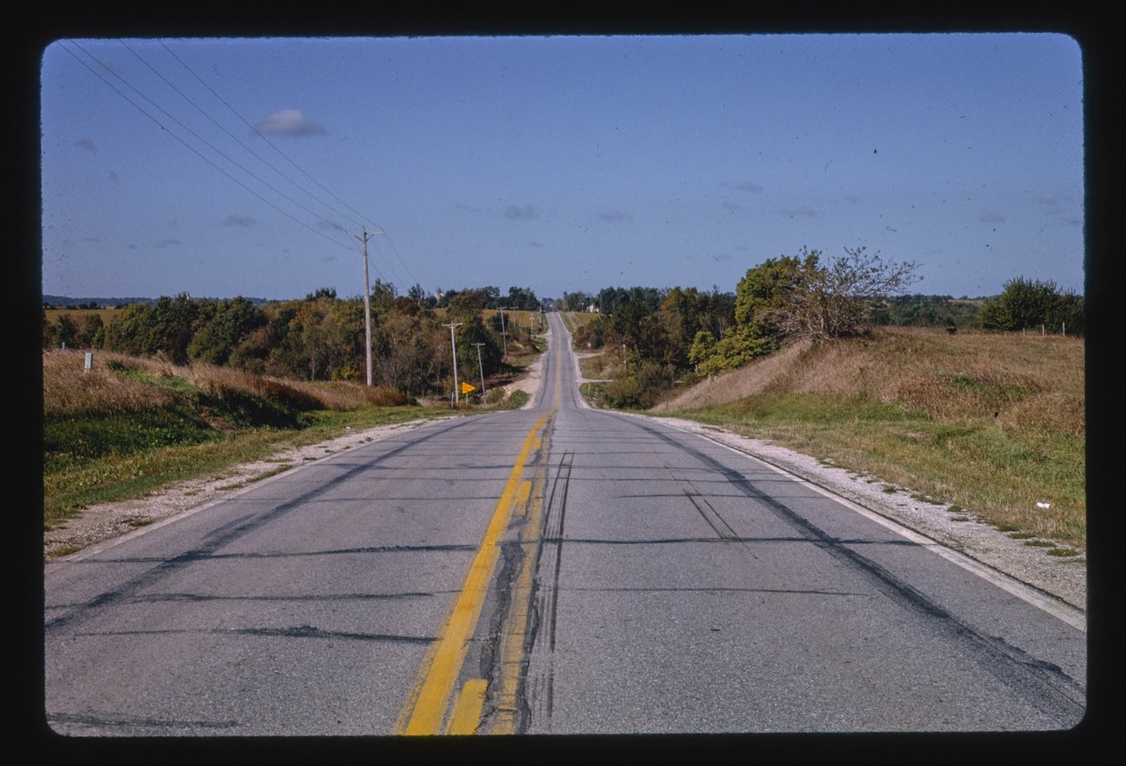 Autostrada 6, na zachód od Adel, Iowa, USA autorstwa John Margolies