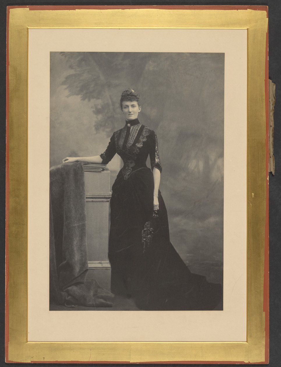 Miss Dobson autorstwa John Thomson