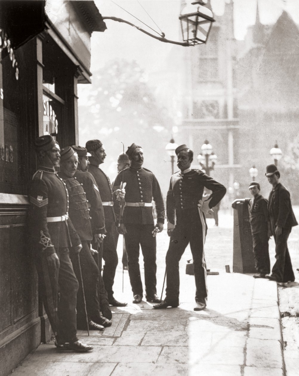 Recruiting Sergeants, z „Street Life in London”, J. Thomson i Adolphe Smith autorstwa John Thomson