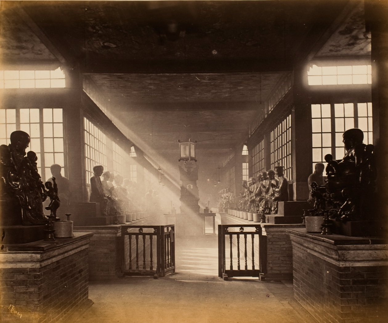 Wah Lum Chu, Kanton (obecnie: świątynia Hualin 华林寺) autorstwa John Thomson