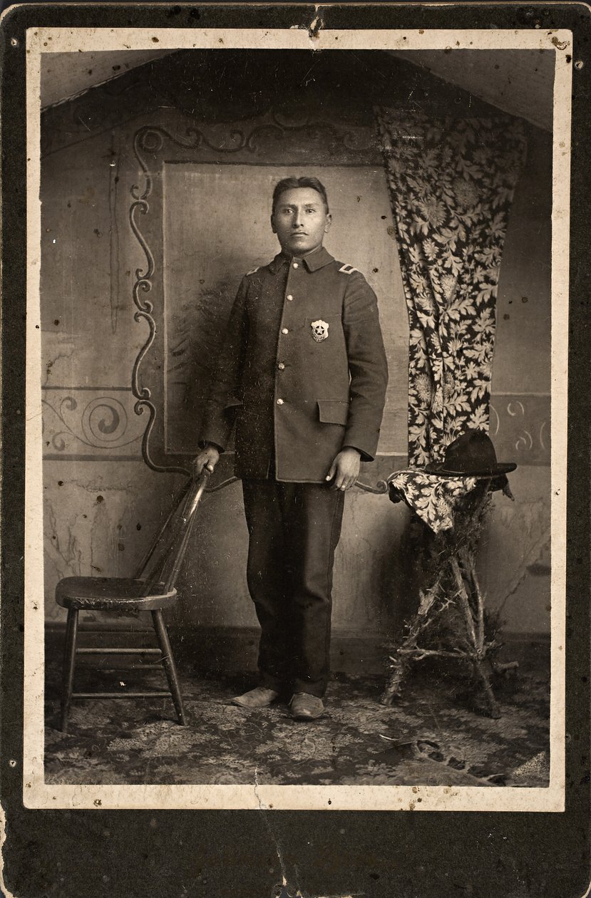 John Hinshaka, Cherry Creek, Południowa Dakota, 1890 (druk albumowy) autorstwa Johnson Brothers
