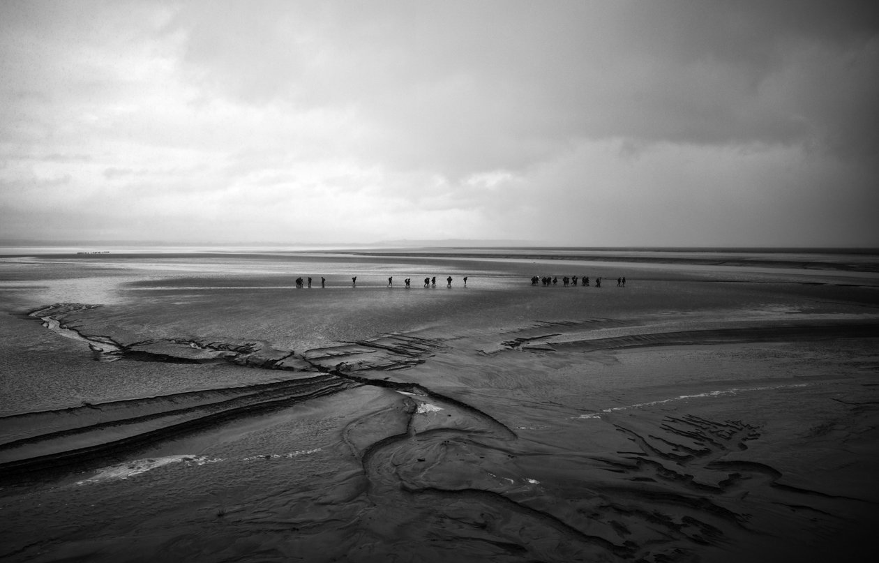 W drodze na Mont St Michel, 2022 r. (zdjęcie ilustracyjne) autorstwa Jon Nicholson