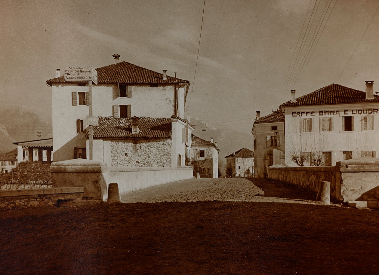 Album "Moja wojna światowa - wspomnienia Frontu Południowo-Zachodniego w Karyntii, Włochy, Trentino-Alto Adige) 31.03.1915-12.11.1918 - Josef Zohles Vienna": widok Chiusaforte (b/w ph autorstwa Josef Zohles