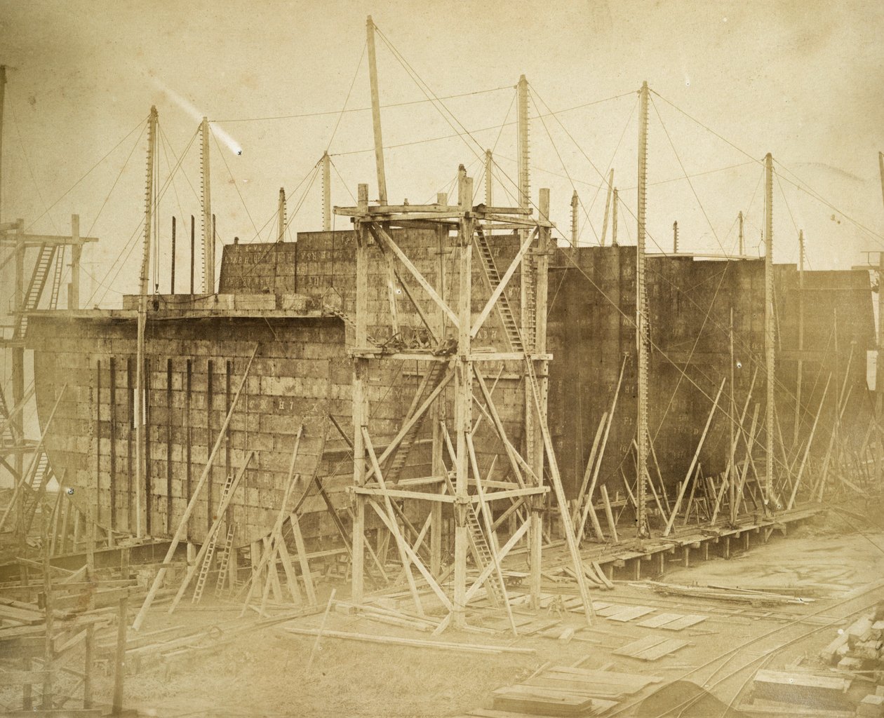 Budowa „Wielkiego Wschodu”, Millwall, Londyn, 1855 autorstwa Joseph Cundall