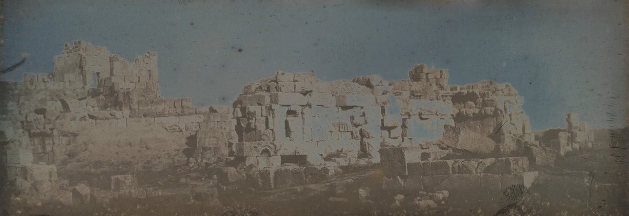 Sześciokątny Dwór, Świątynia Jowisza, Baalbek, 1843. autorstwa Joseph Philibert Girault De Prangey