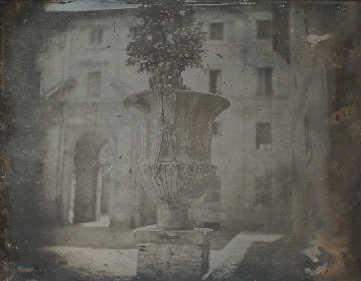 Wazon, Santa Cecilia in Trastevere, Rzym, 1842. autorstwa Joseph Philibert Girault De Prangey