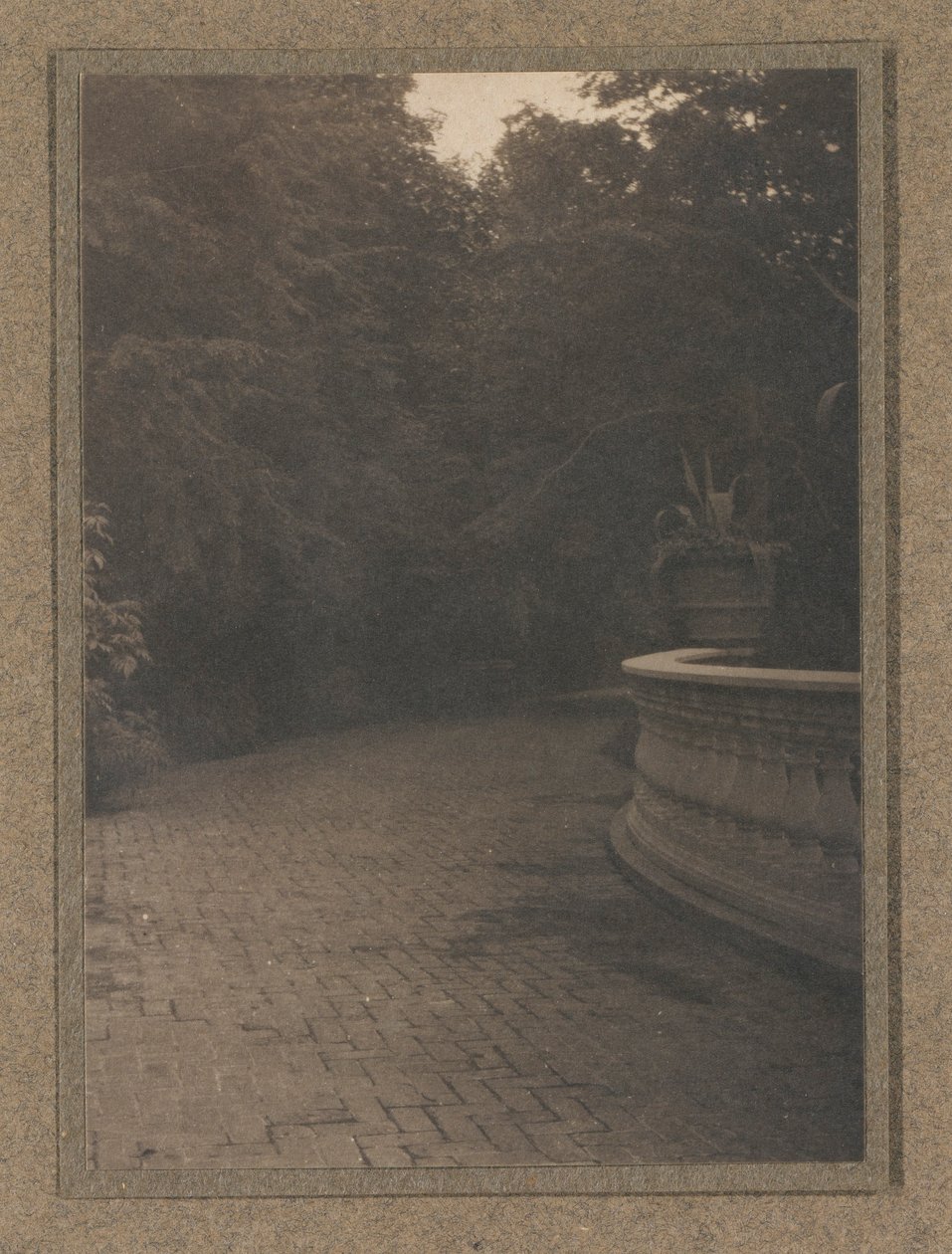 Sceny w ogrodzie autorstwa Joseph T. Keiley