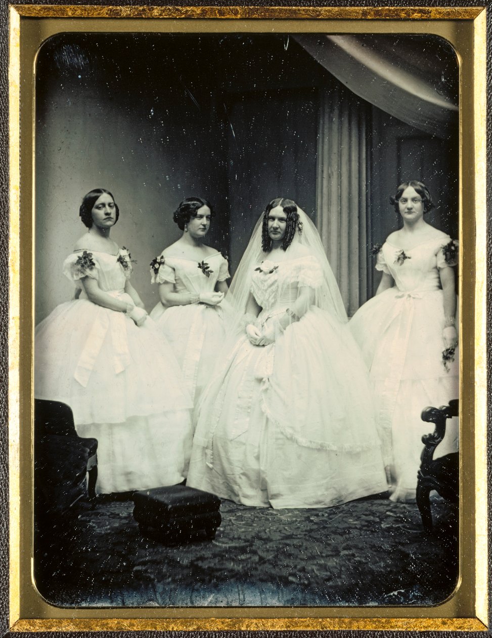 Panna młoda i jej druhny, 1851 lub później. autorstwa Josiah Johnson Hawes