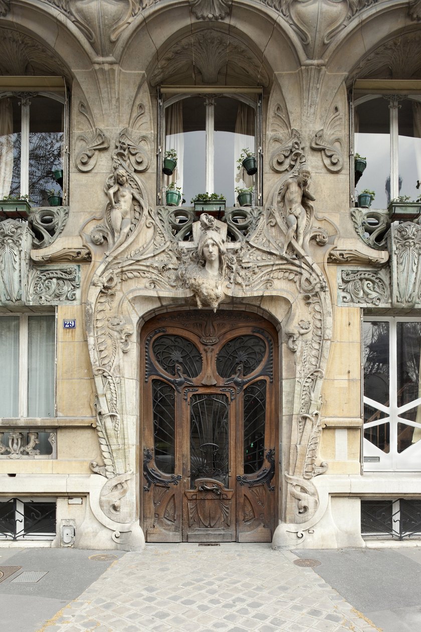 Drzwi wejściowe do alei Rapp 29 w 7. dzielnicy Paryża, architektura secesyjna autorstwa Jules Lavirotte