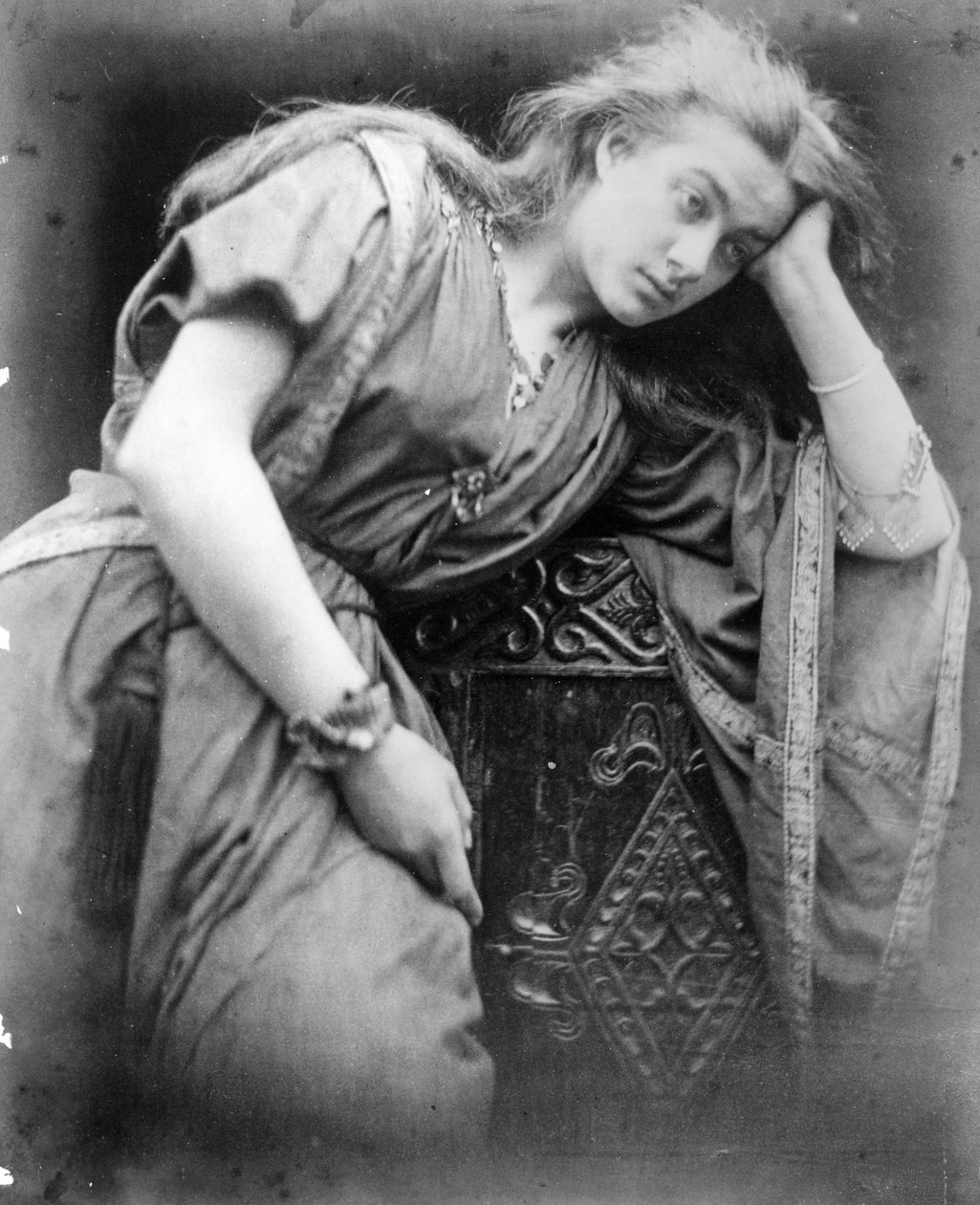 Ilustracja do wiersza „Mariana” Alfreda, Lord Tennyson, 1875 (druk albumowy) autorstwa Julia Margaret Cameron