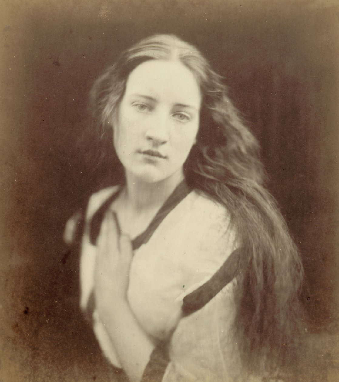 („The Echo”), Hattie Campbell autorstwa Julia Margaret Cameron