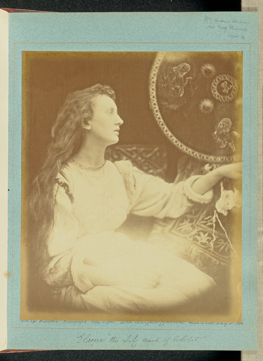 Elaine „Liliowa Dziewica z Astolatu” autorstwa Julia Margaret Cameron