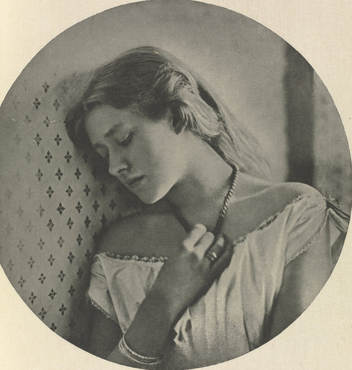 Ellen Terry, w wieku szesnastu lat autorstwa Julia Margaret Cameron