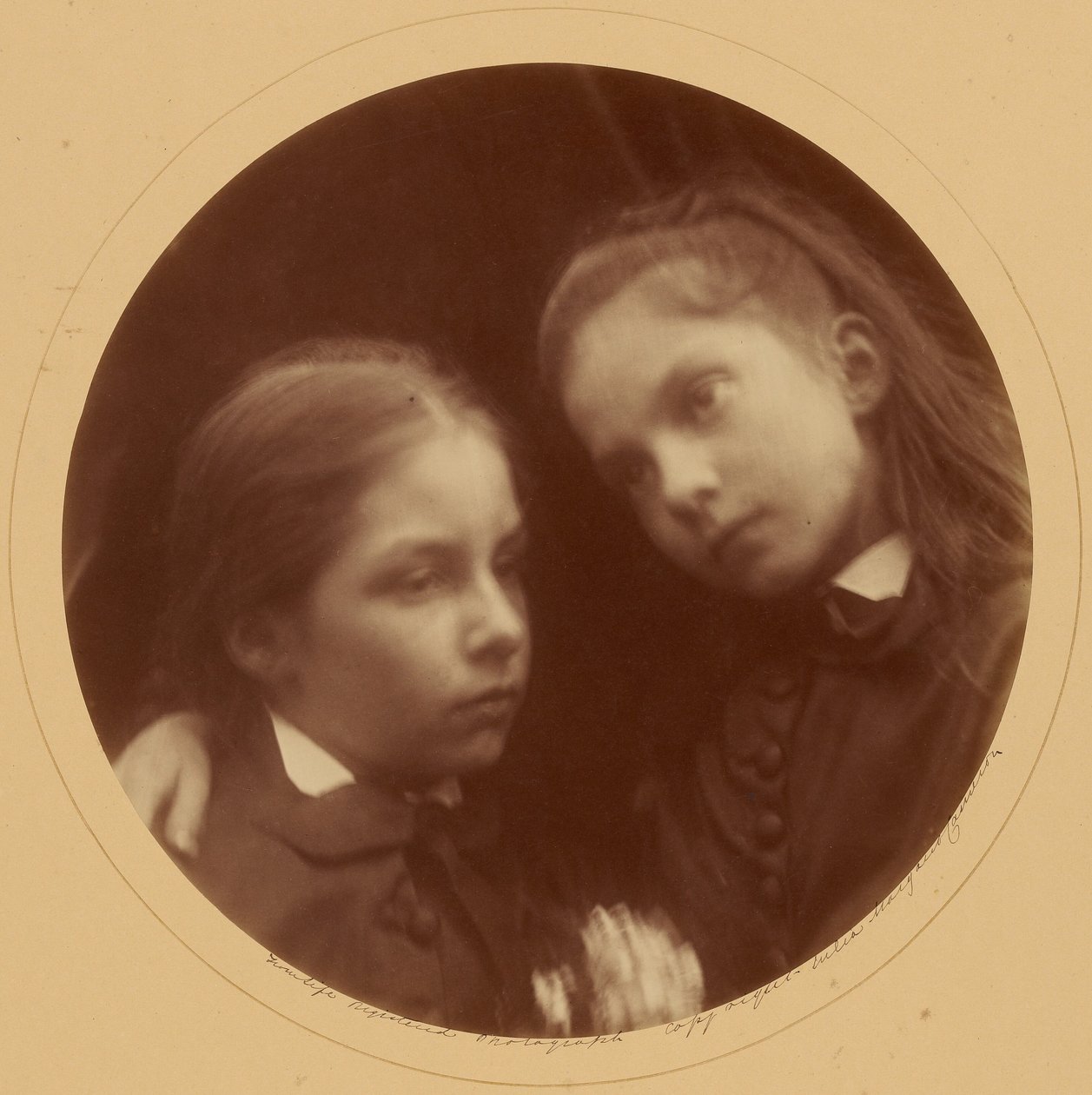 [Margaret i Adeline Norman] autorstwa Julia Margaret Cameron