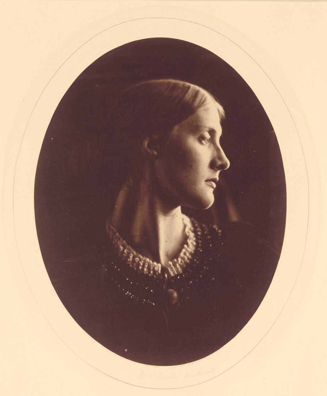 Pani Herbert Duckworth, kwiecień 1867 (druk albumowy) autorstwa Julia Margaret Cameron