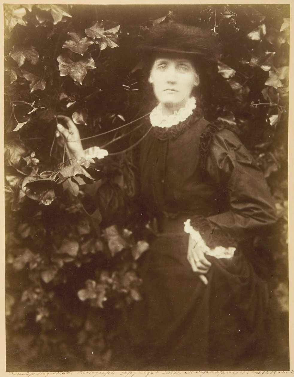 Pani Herbert Duckworth Spacery piękna, wrzesień 1874. autorstwa Julia Margaret Cameron