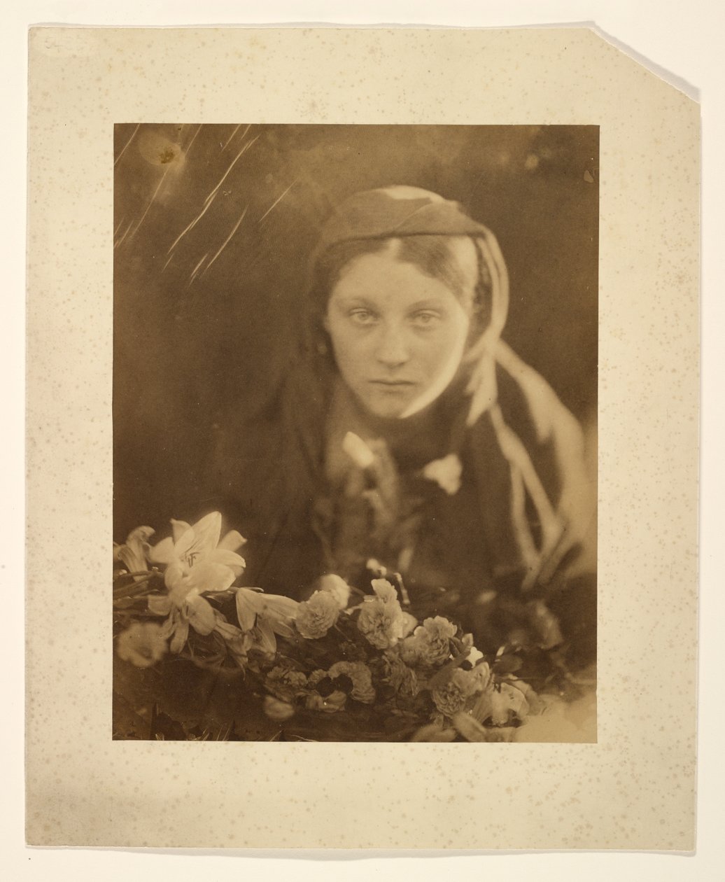Dziewczynka z kwiatami autorstwa Julia Margaret Cameron