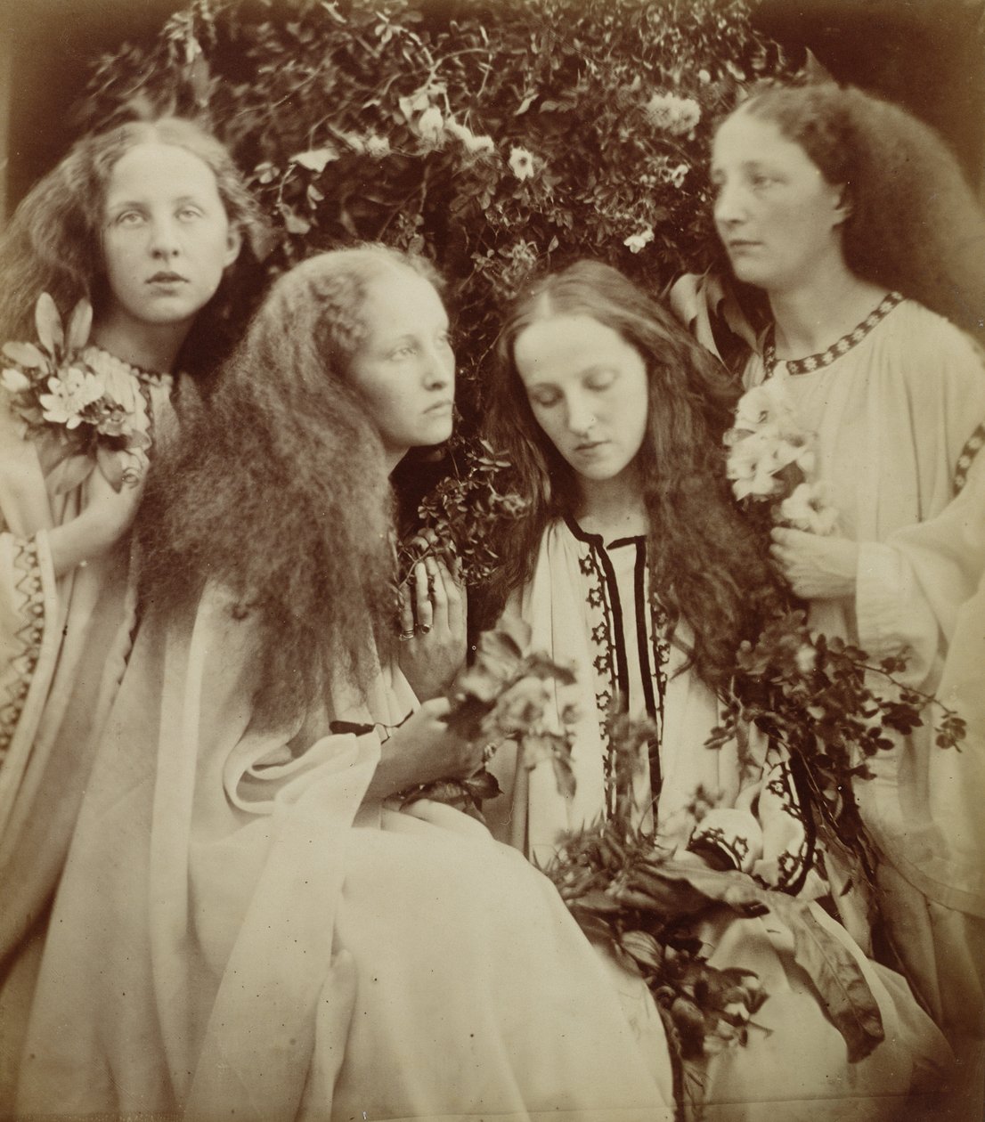 The Rose Bud Garden of Girls (druk albumu) autorstwa Julia Margaret Cameron