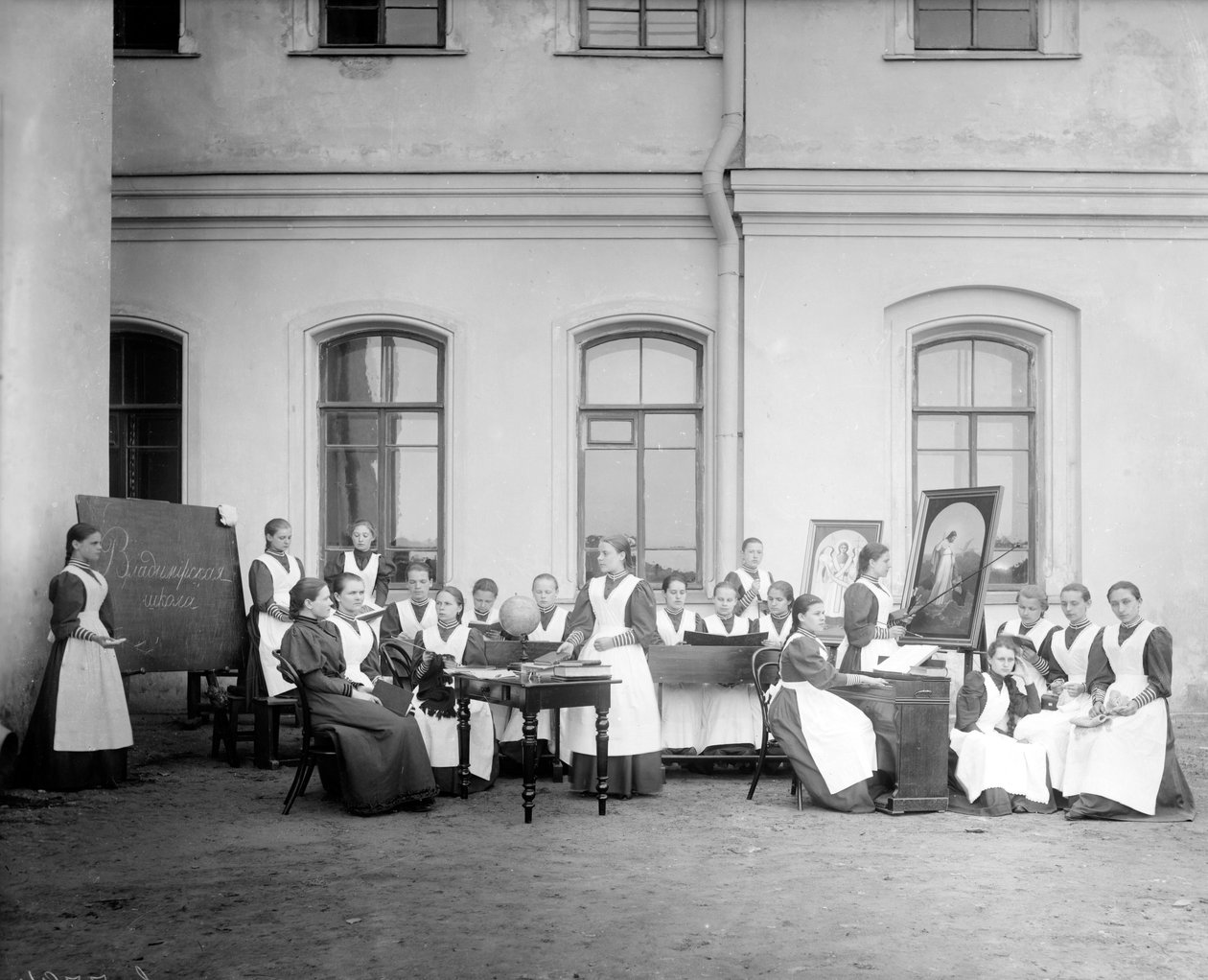Szkoła Kościoła Włodzimierza, Petersburg, 1909 autorstwa Karl Karlovich Bulla