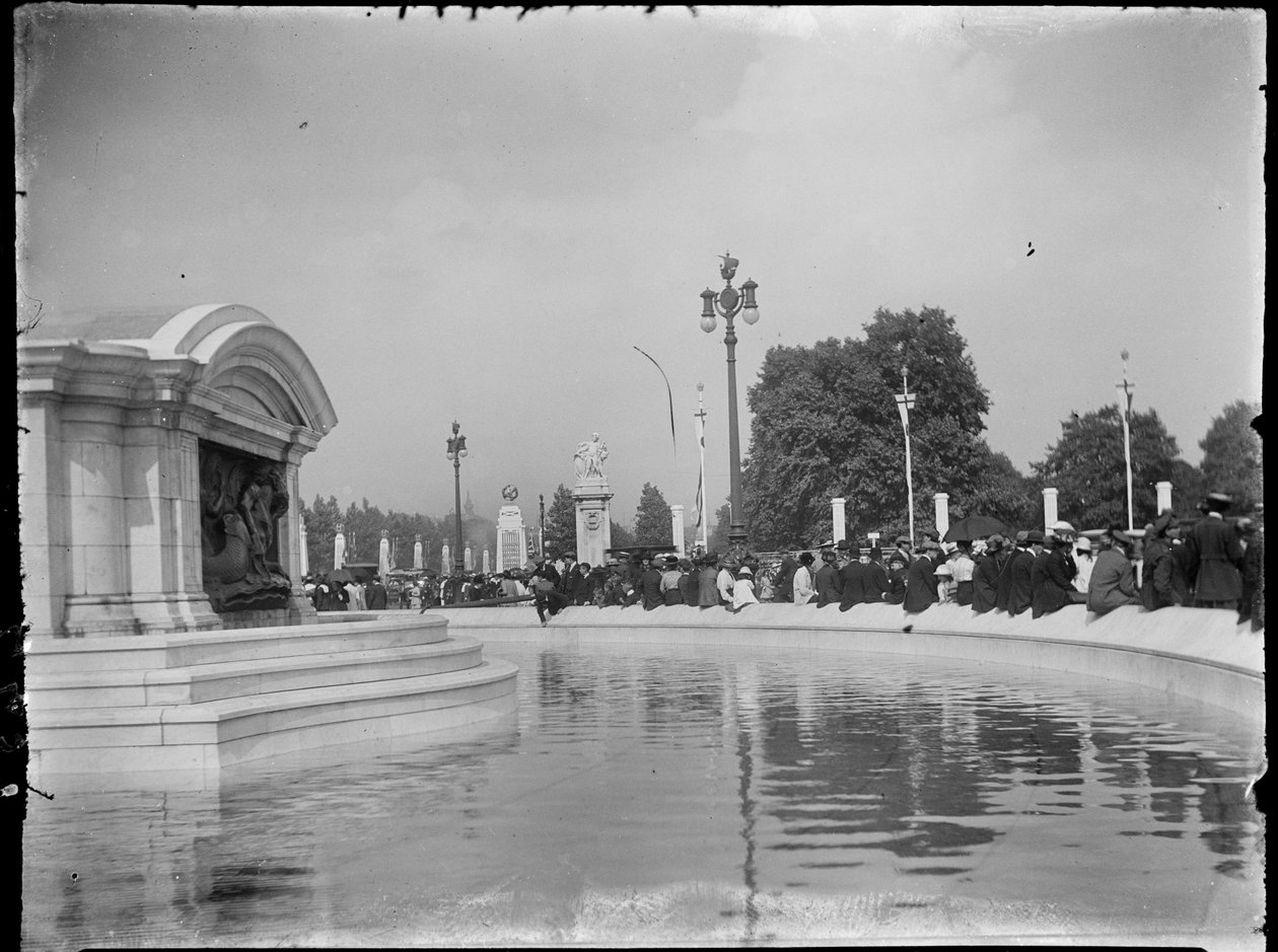 Queen Victoria Memorial, The Mall, St James, City Of Westminster, Londyn autorstwa Katherine Jean Macfee