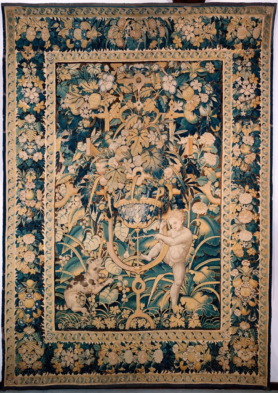 Gobelin. Enghien. Chłopiec w obliczu dzikiego zwierzęcia (Bambin taquinant un jeune fauve, De knaap met het jonge wilde dier). 363 cm x 259 cm. Chłopiec lub putto drażniące dzikie zwierzę, być może lamparta, z gruszką przytwierdzoną do patyka. autorstwa Nakajima Raishō