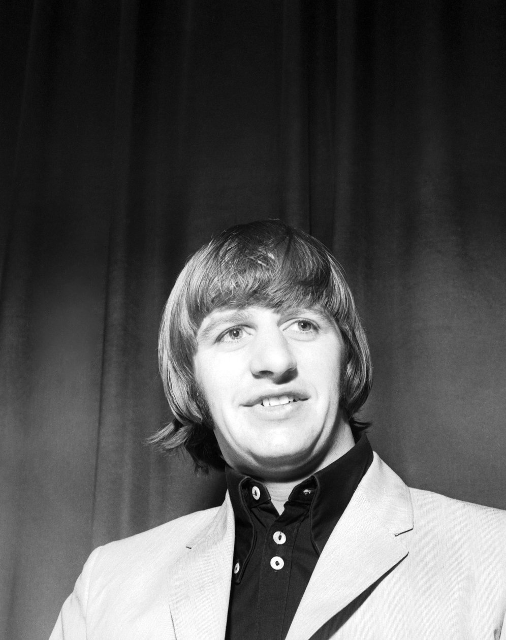 The Beatles na koncercie w Velodrome Vigorelli, Mediolan 24.04.1965 (zdjęcie czarno-białe) autorstwa Alec Hunter