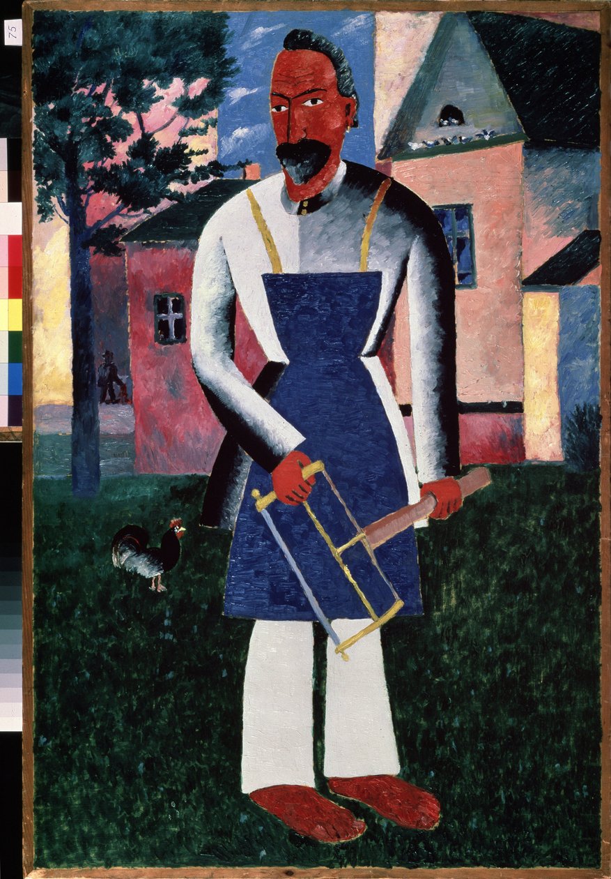 Mieszkaniec lata. (Letni mieszkaniec). Latem przed wioską, portret stolarza, bosego, w fartuchu, trzymającego narzędzia. Obraz Kasimira Severinovicha Malewicza (Malevich, Malevic) (1878-1935), olej na drewnie autorstwa Kazimir Severinovich Malevich