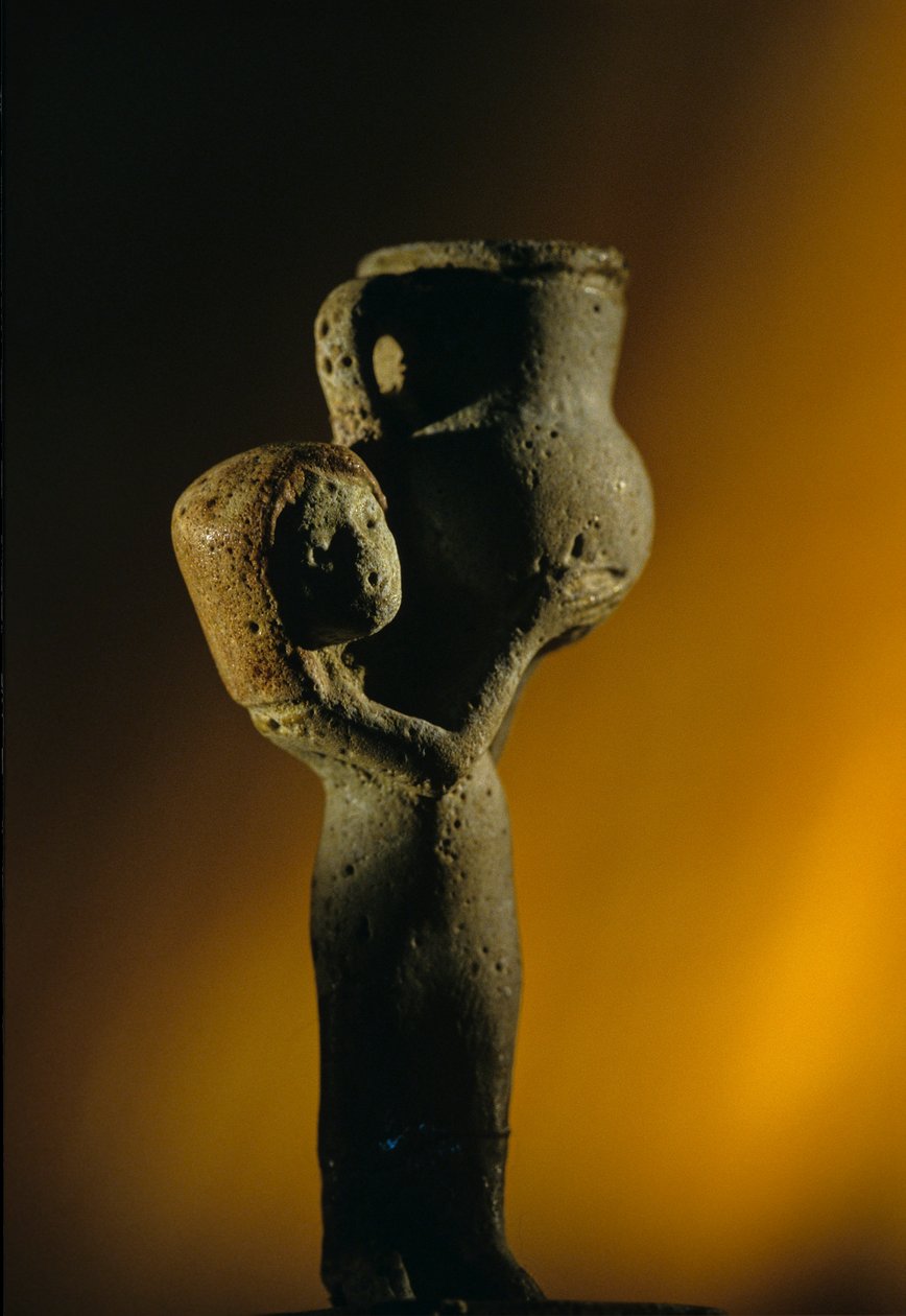 Unguent Vessel, kształt kobiety służącej, 2009 (zdjęcie) autorstwa Kenneth Garrett