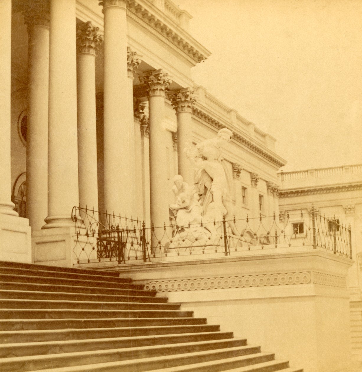 „Front Senatu, Waszyngton D.C.”, ok. 1900. autorstwa Kilburn Brothers