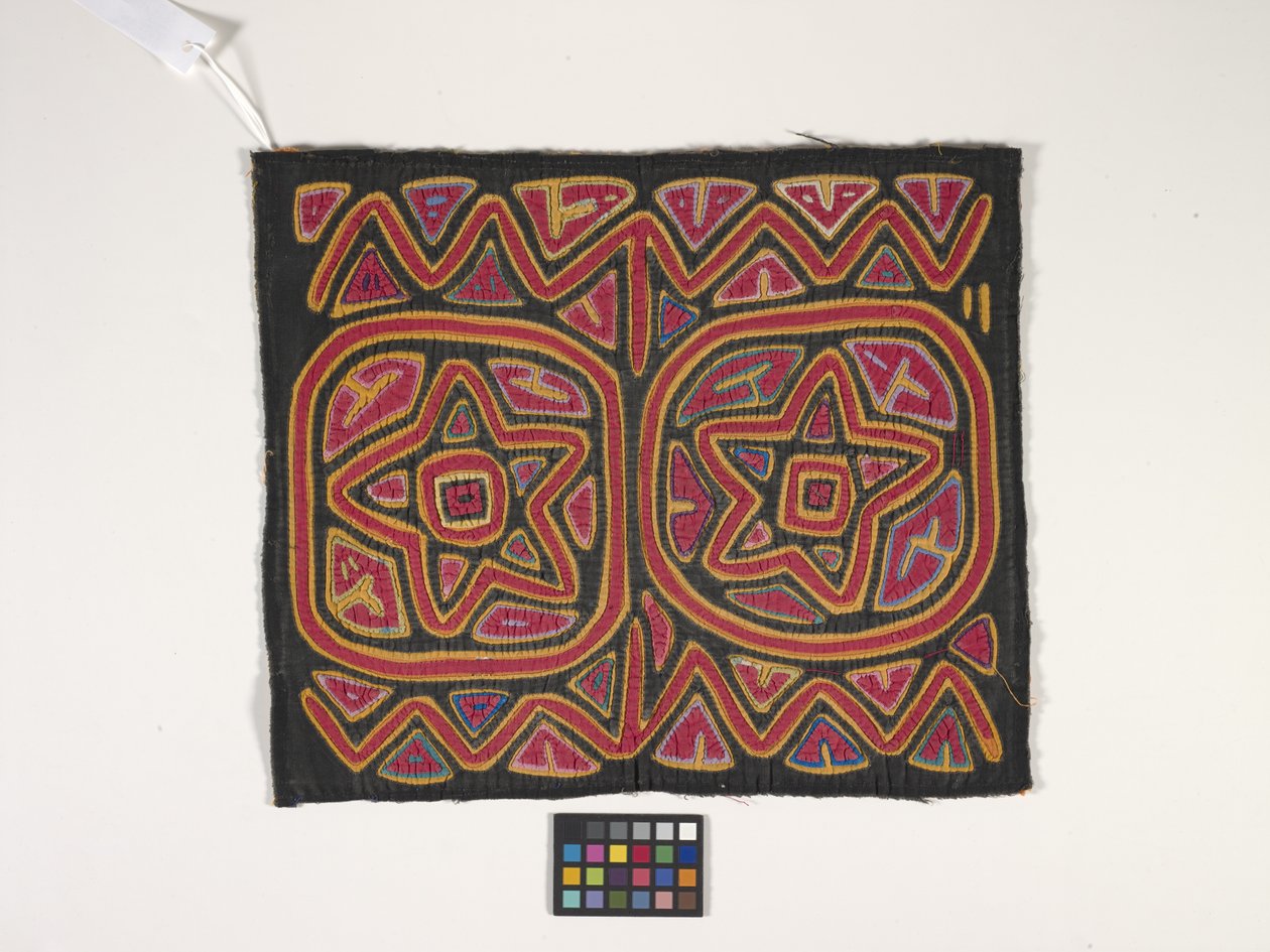 Panel koszuli (Mola) (zdjęcie) autorstwa Kuna Indian Culture