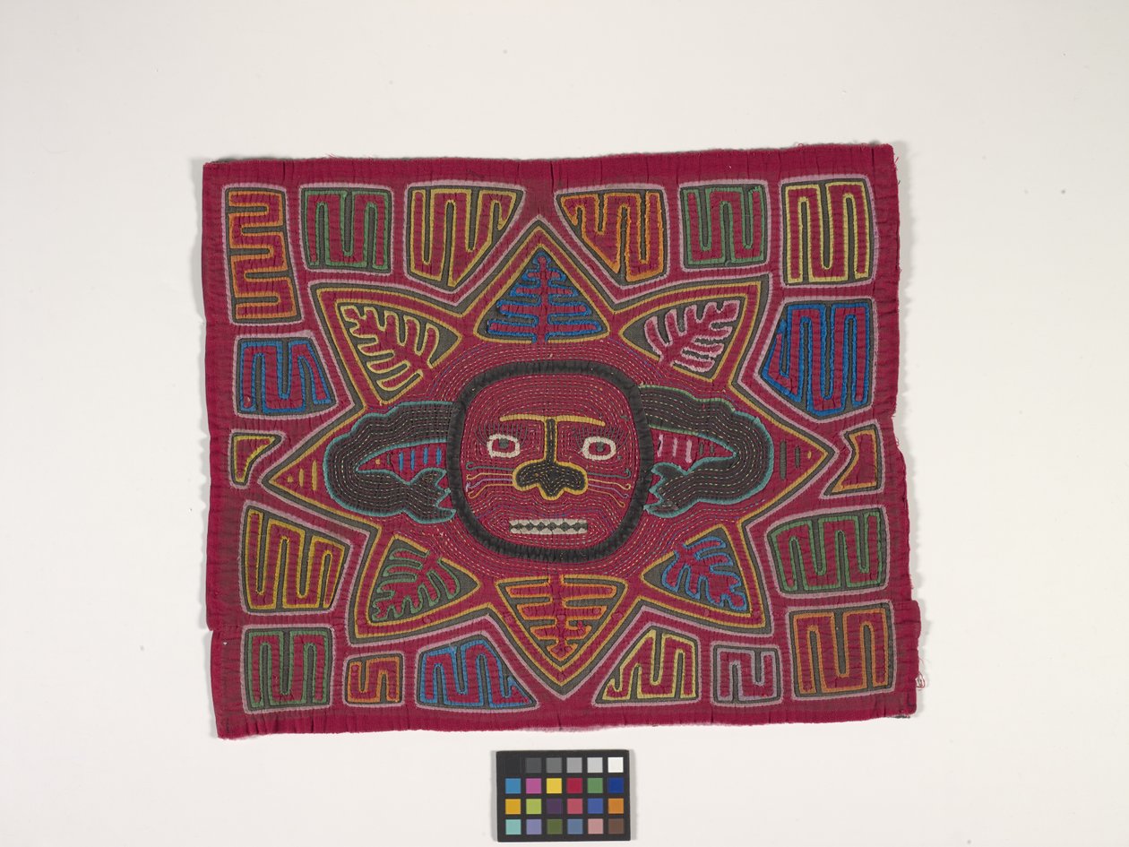 Panel koszuli (Mola) (zdjęcie) autorstwa Kuna Indian Culture