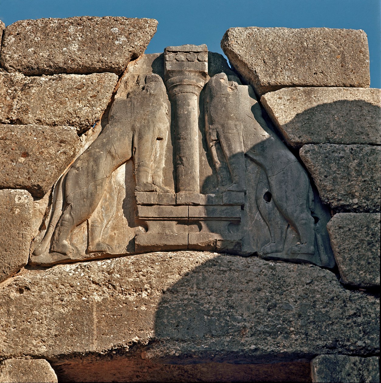 Brama Lwów: miejsce starożytnego miasta Mykenes na Peloponezie (1500-1100 pne) Grecja autorstwa Late Helladic Period Mycenaean